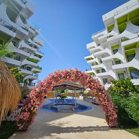Apartament George Lägenhet Năvodari Exteriör bild