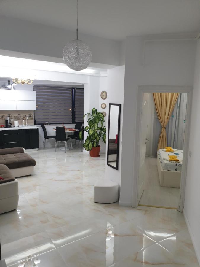 Apartament George Lägenhet Năvodari Exteriör bild